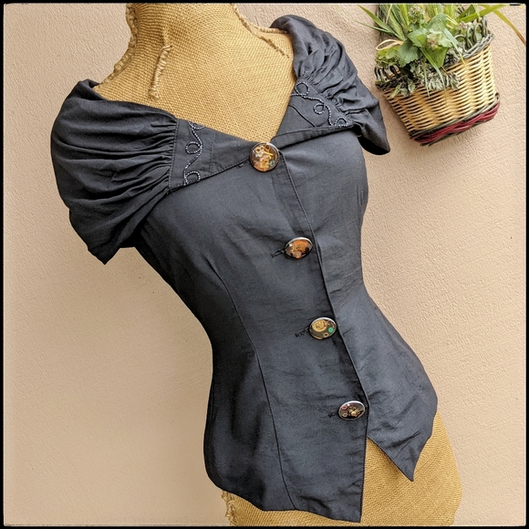 Vintage Tops - Vtg Nina K pin-up off-shoulder button up blouse